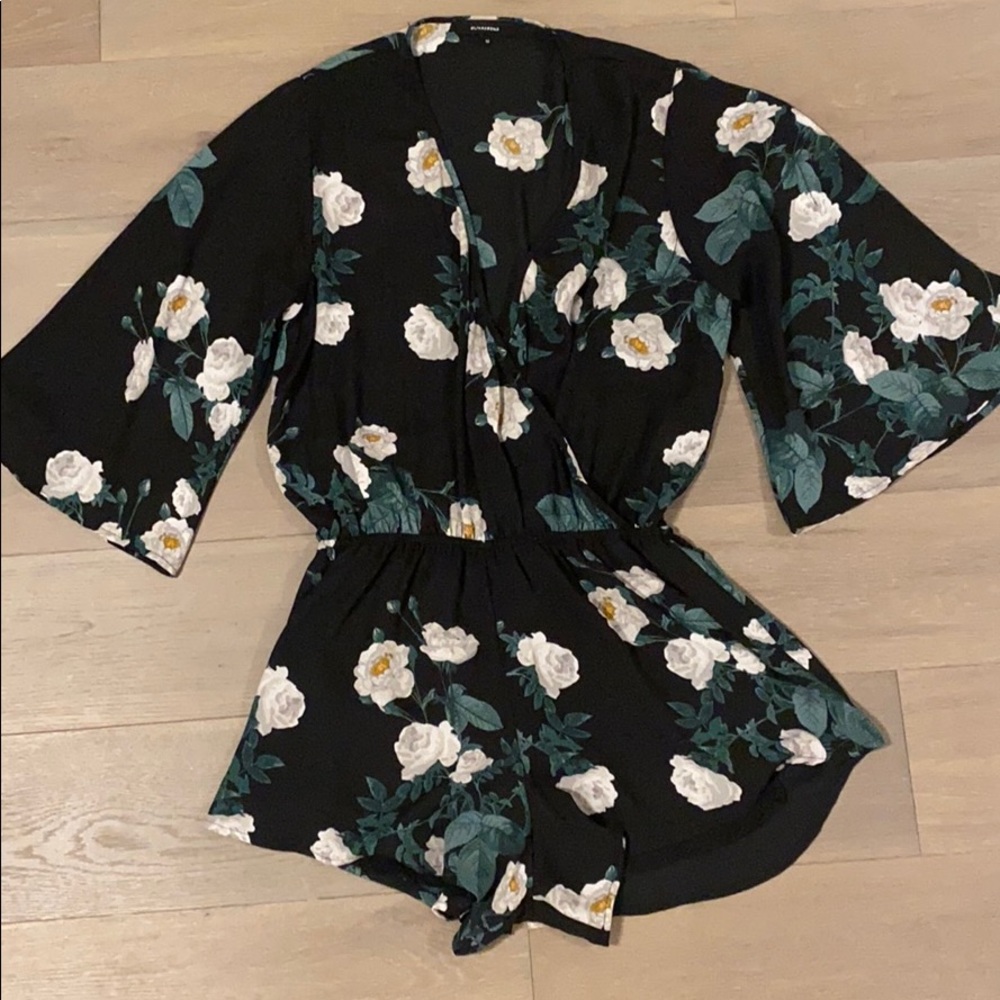 OLIVACEOUS - Black Floral Romper - Size M
